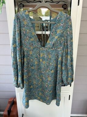 Forever 21 Teal Floral Long Sleeve Mini Dress